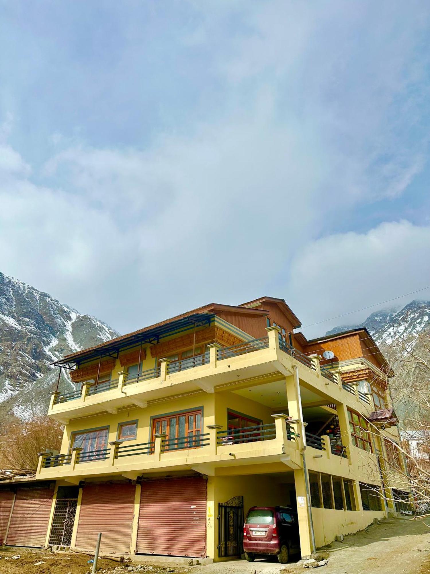 Evergreen Escape Apartment Kargil Exterior photo